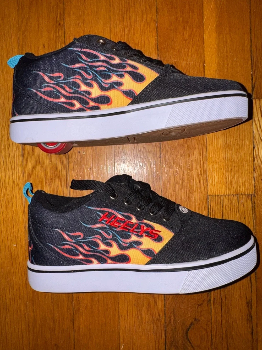 Heelys Pro 20 Prints Flame Canvas Skate Shoes with Wheels